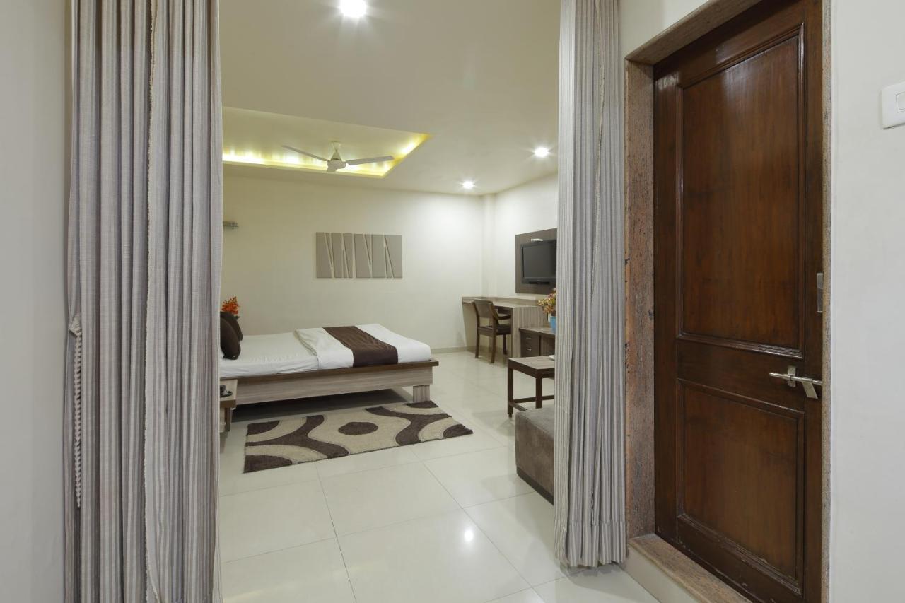 Hotel Good Night Ahmedabad Exterior foto