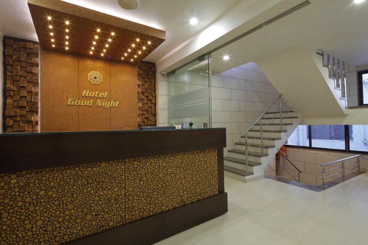 Hotel Good Night Ahmedabad Exterior foto