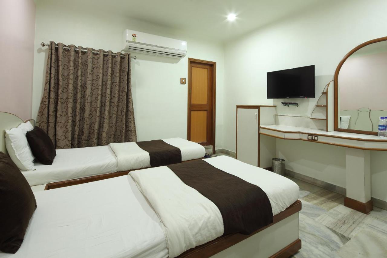 Hotel Good Night Ahmedabad Exterior foto