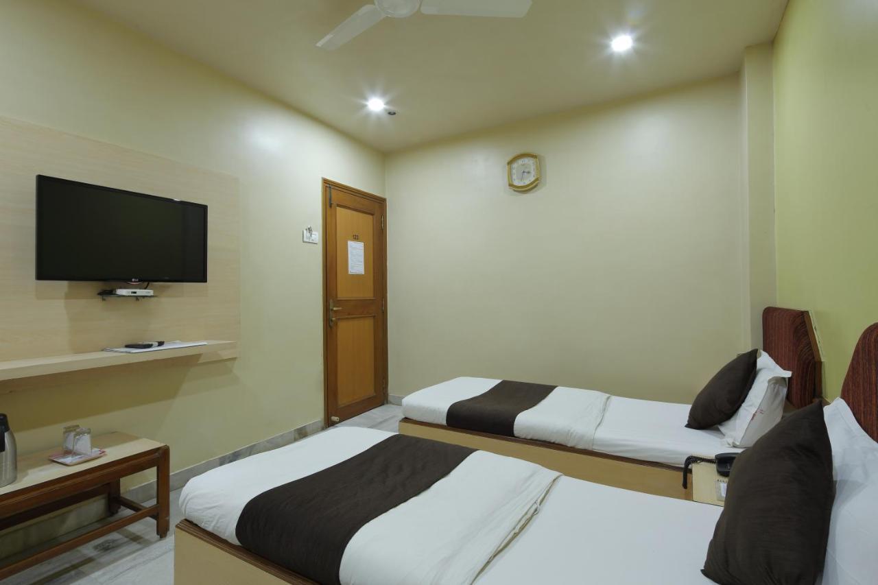 Hotel Good Night Ahmedabad Exterior foto