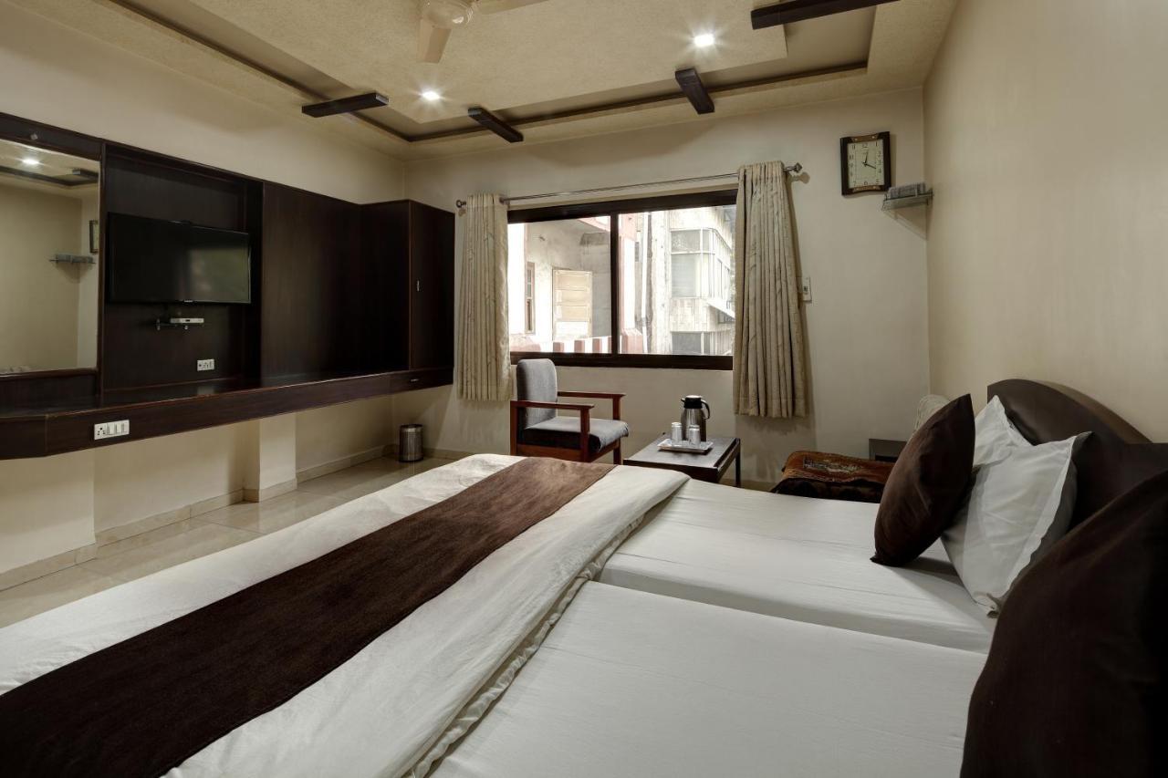 Hotel Good Night Ahmedabad Exterior foto