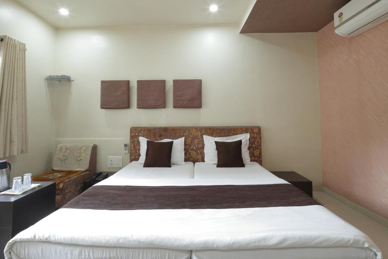 Hotel Good Night Ahmedabad Exterior foto