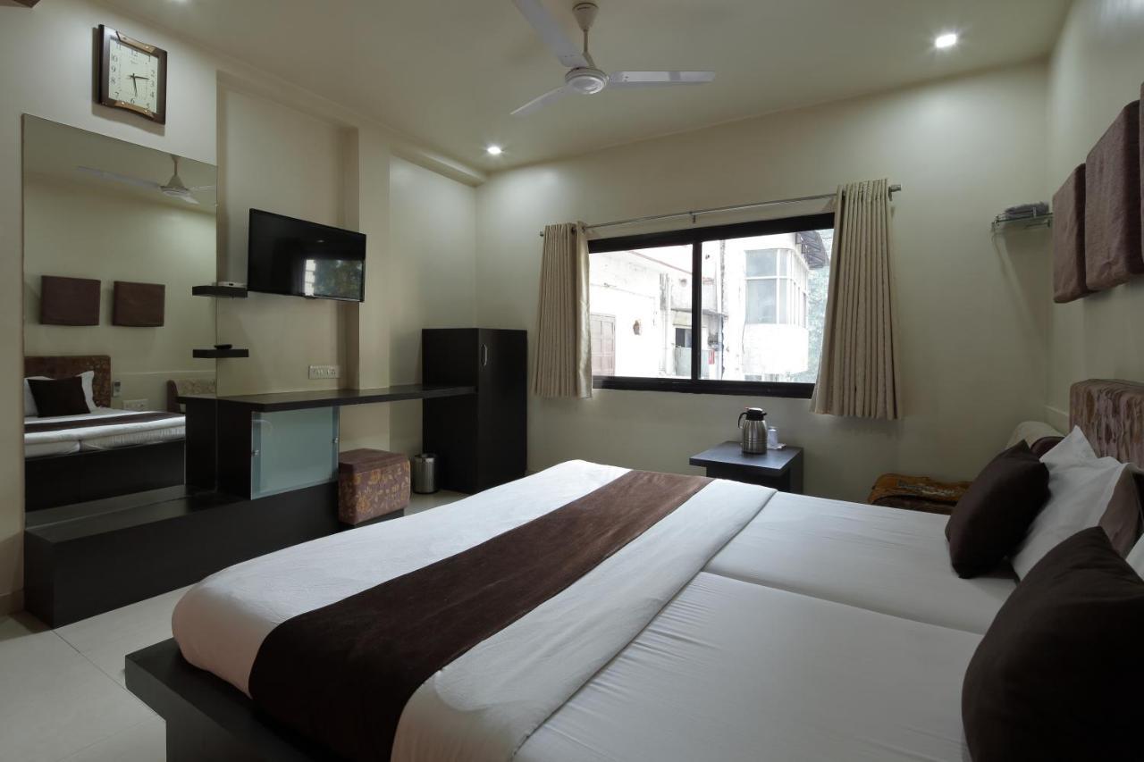Hotel Good Night Ahmedabad Exterior foto