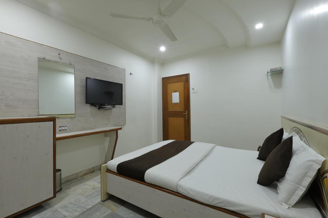 Hotel Good Night Ahmedabad Exterior foto