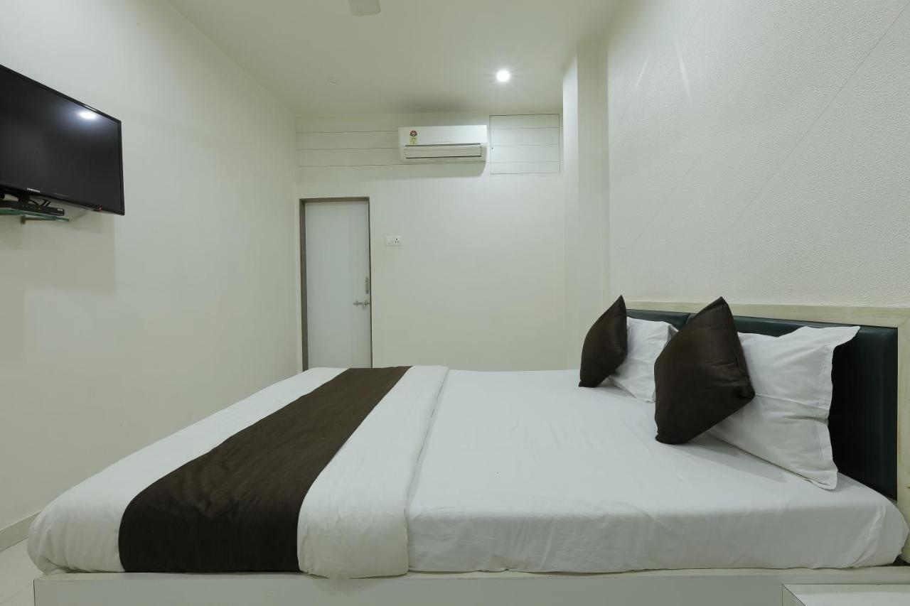 Hotel Good Night Ahmedabad Exterior foto